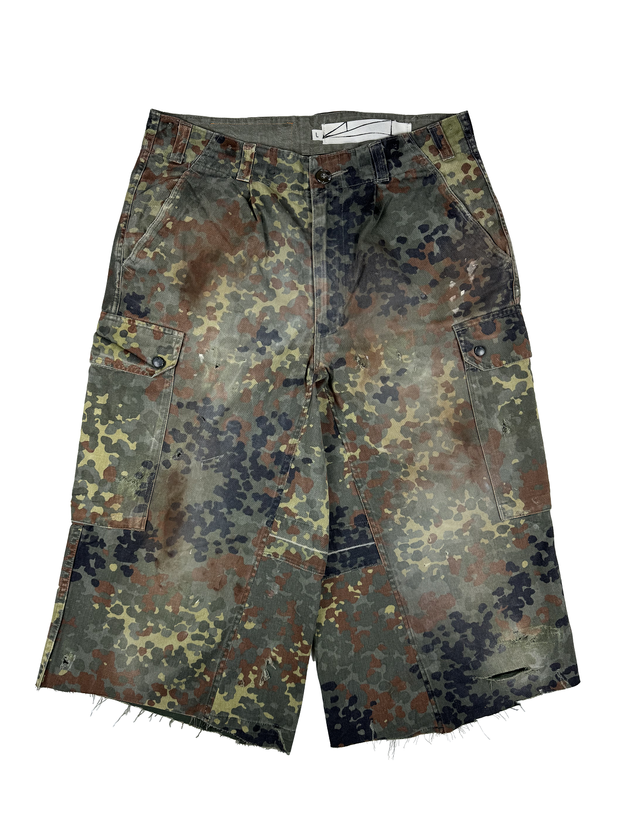 CAMO CARGO SHORTS